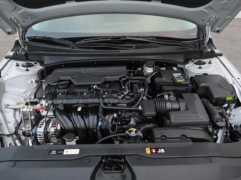 2026 Hyundai Elantra Preferred IVT