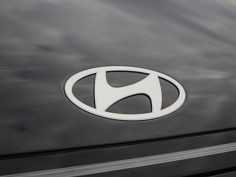 2027 Hyundai Kona 2.0L Essential AWD