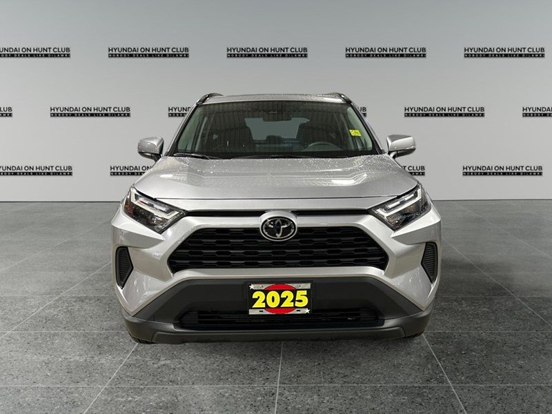 2025 Toyota RAV4 XLE AWD
