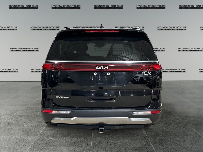 2024 Kia Carnival SX FWD