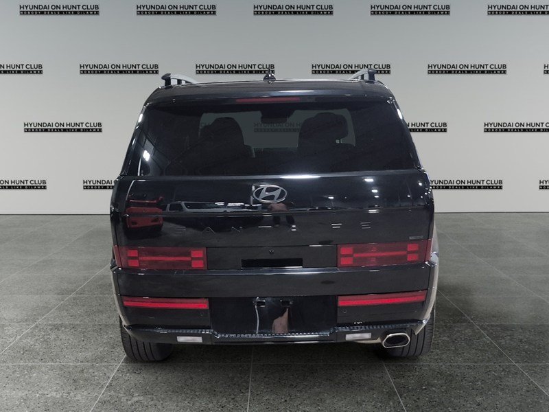 2025 Hyundai Santa Fe Ultimate Calligraphy AWD