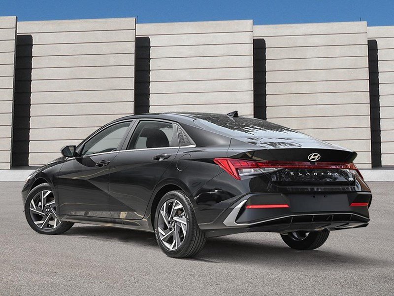 2026 Hyundai Elantra HEV Luxury Sedan