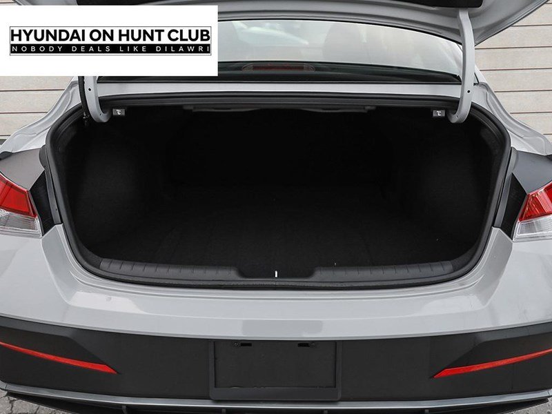 2026 Hyundai Elantra Preferred IVT w/Tech Pkg