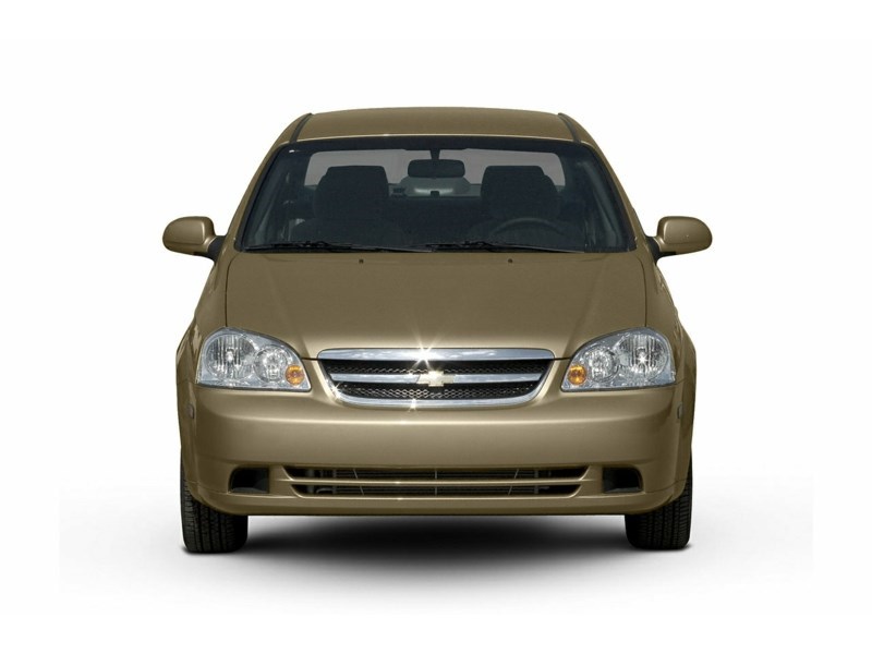 2005 Chevrolet Optra 4dr Sdn LS Exterior Shot 6