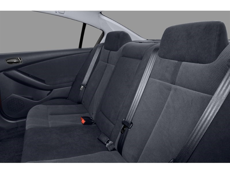 2008 Nissan Altima 4dr Sdn I4 CVT 2.5 S Interior Shot 6
