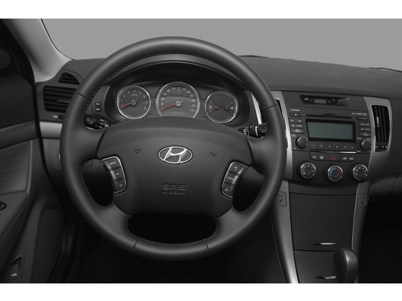 2009 Hyundai Sonata 4dr Sdn I4 Auto GL Interior Shot 3