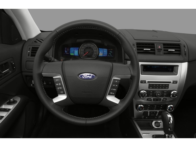 Ottawa S Used 2010 Ford Fusion Hybrid Base In Stock Inventory 2010 Ford Fusion Hybrid Base Interior Shot 3