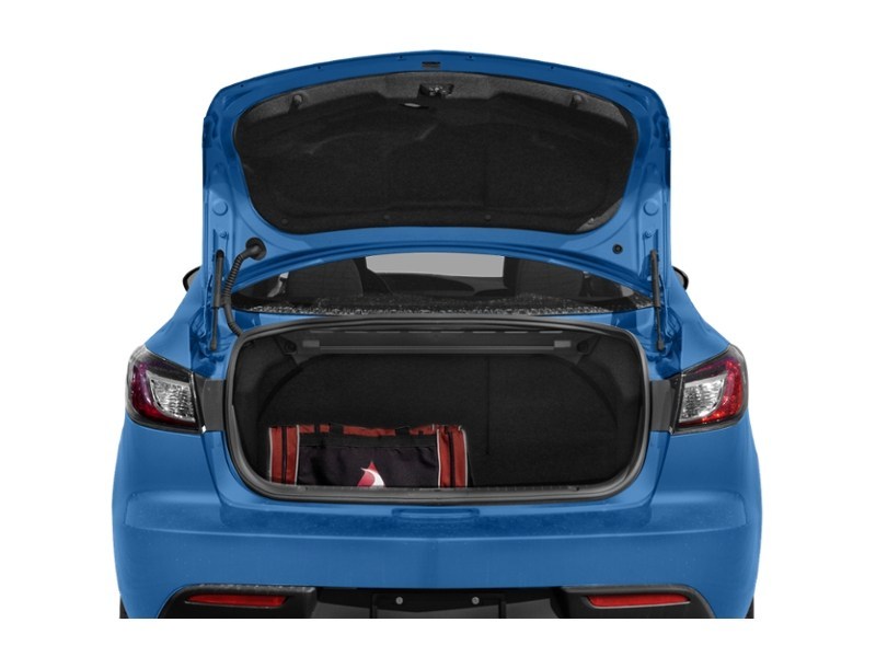 2010 Mazda Mazda3 4dr Sdn Auto GS Exterior Shot 4