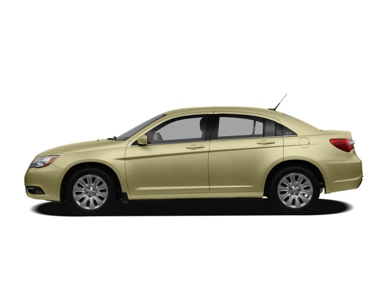 2011 Chrysler 200 4dr Sdn Touring Exterior Shot 7