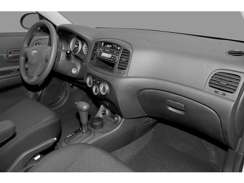 2011 Hyundai Accent 3dr HB Auto L Sport Interior Shot 1