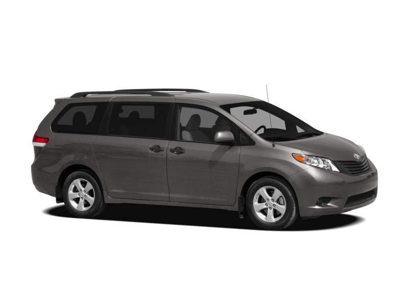 2011 Toyota Sienna 5dr V6 7-Pass FWD Exterior Shot 17