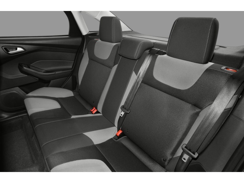 2012 Ford Focus 4dr Sdn SE Interior Shot 6