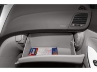 2012 Hyundai Accent 4dr Sdn Auto GL Interior Shot 4