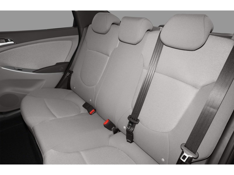 2012 Hyundai Accent 4dr Sdn Auto GL Interior Shot 6