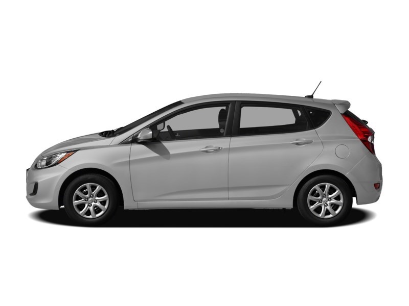 2012 Hyundai Accent 5dr HB Man GL Exterior Shot 7