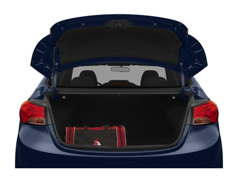 2012 Hyundai Elantra 4dr Sdn Auto GL Exterior Shot 4