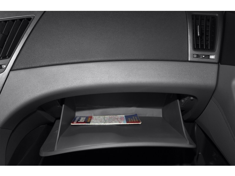2012 Hyundai Sonata 4dr Sdn 2.4L Auto GLS Interior Shot 4