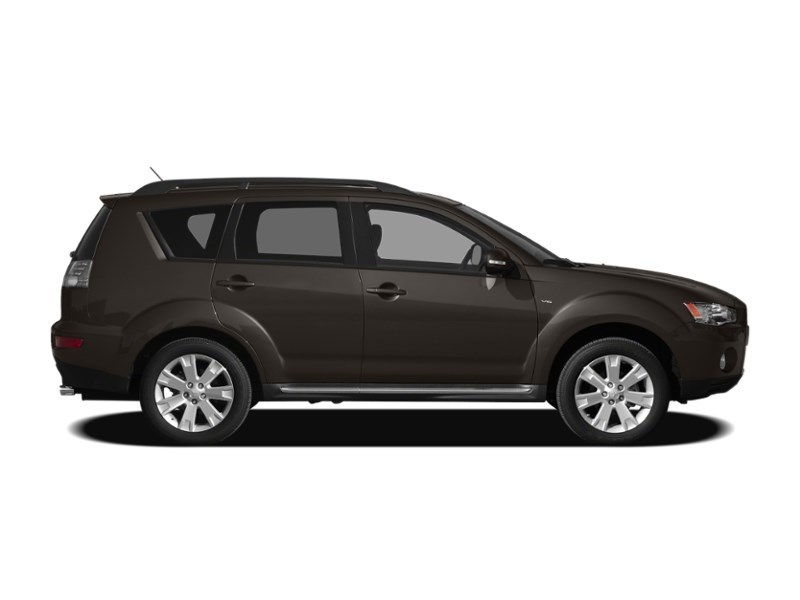 2012 Mitsubishi Outlander 4WD 4dr ES Exterior Shot 11