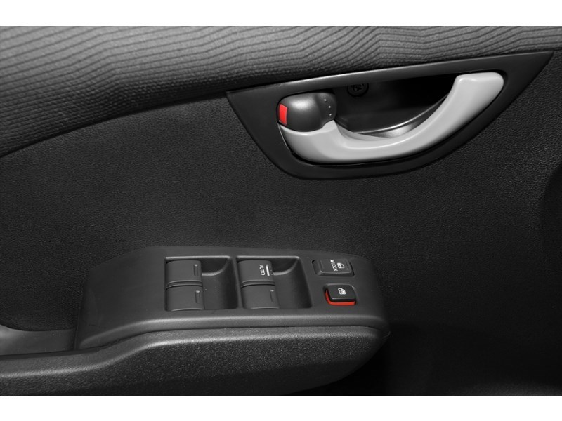 2013 Honda Fit 5dr HB Auto DX-A Exterior Shot 10