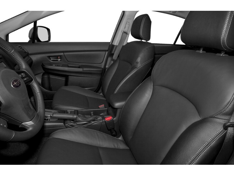 2015 Subaru XV Crosstrek 5dr CVT 2.0i w/Limited Pkg Interior Shot 5