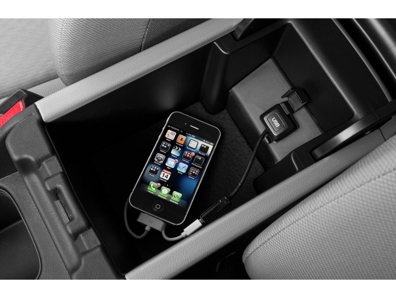 2014 Honda Civic 4dr CVT LX Exterior Shot 10
