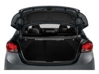 2015 Hyundai Elantra 4dr Sdn Auto GLS Exterior Shot 4