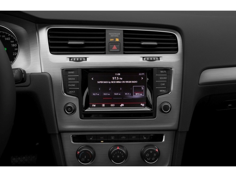 2017 Volkswagen Golf 5dr HB Man 1.8 TSI Trendline Interior Shot 2