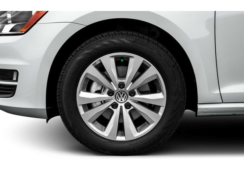 2017 Volkswagen Golf 5dr HB Man 1.8 TSI Trendline Exterior Shot 5