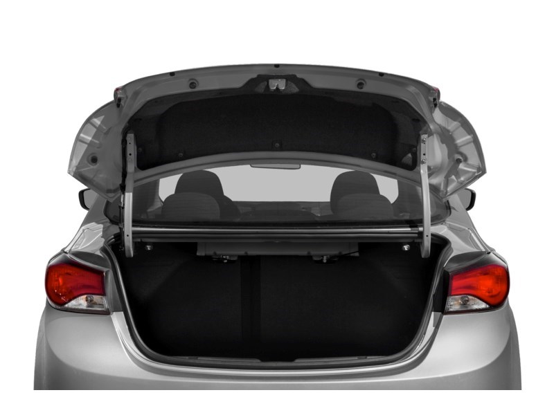 2015 Hyundai Elantra 4dr Sdn Auto GL Exterior Shot 4