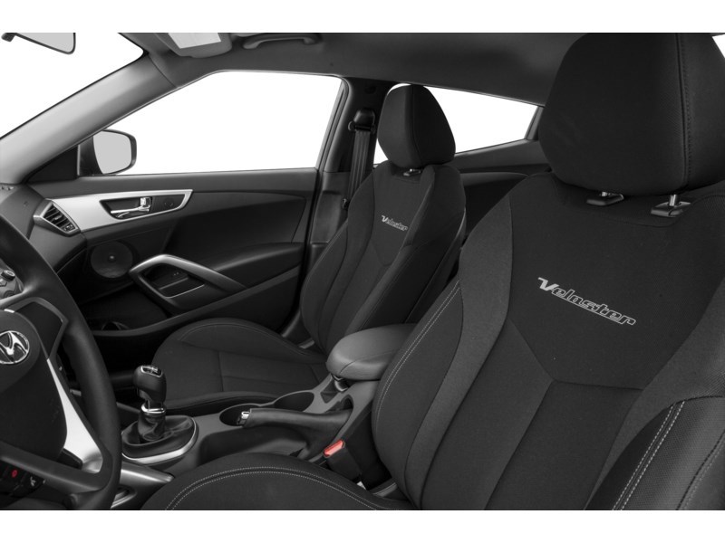 2016 Hyundai Veloster 3dr Cpe Auto Tech Interior Shot 4