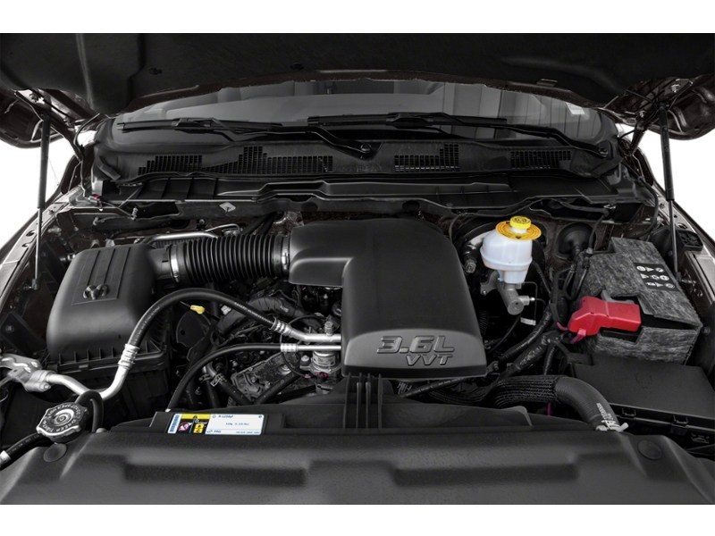 2017 RAM 1500 4WD Crew Cab 140.5" Big Horn Exterior Shot 3