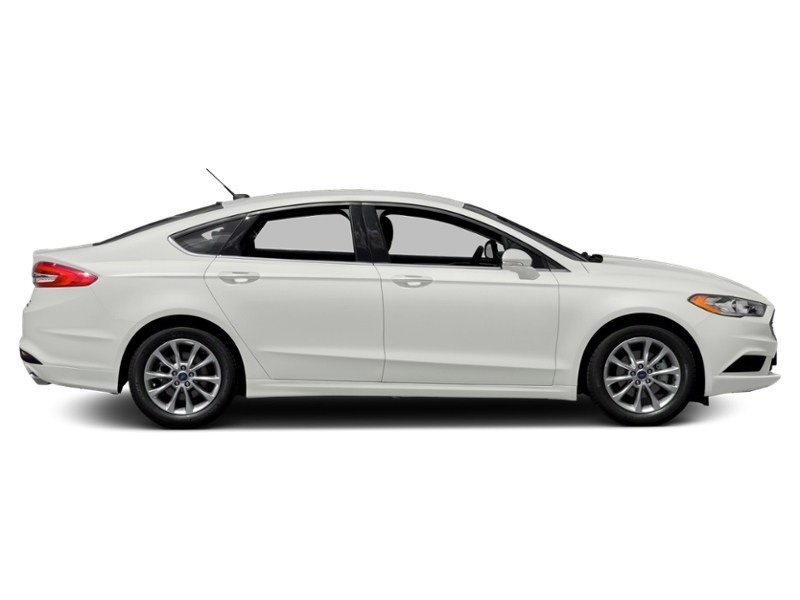 2018 Ford Fusion SE FWD Exterior Shot 11