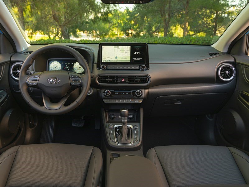 2022 Hyundai Kona 2.0L Essential Value Edition OEM Shot 5