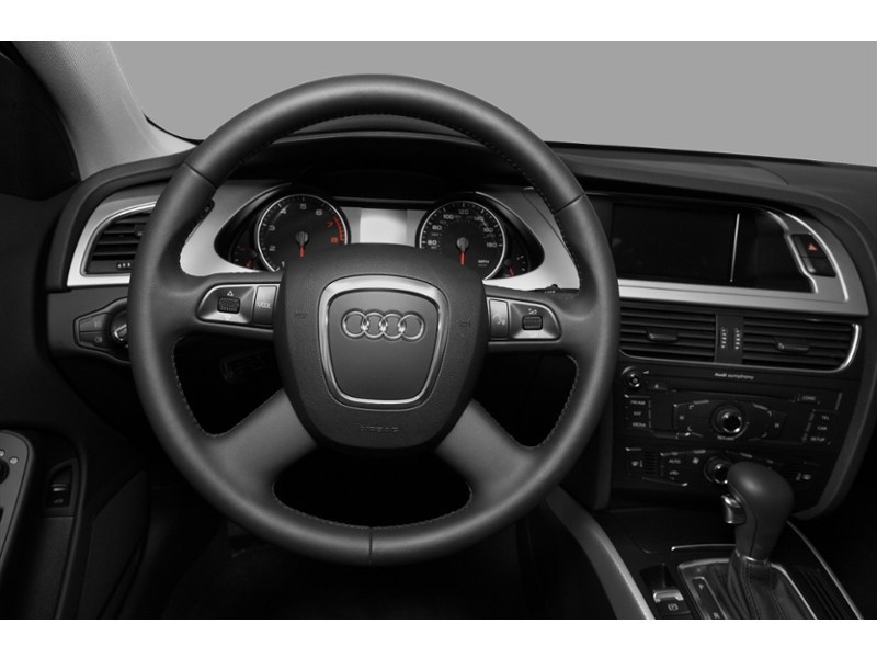 2010 Audi A4 4dr Sdn Auto quattro 2.0T Premium Interior Shot 3