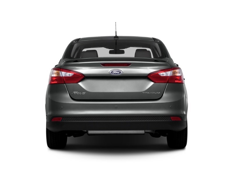 2013 Ford Focus 4dr Sdn SE Exterior Shot 8