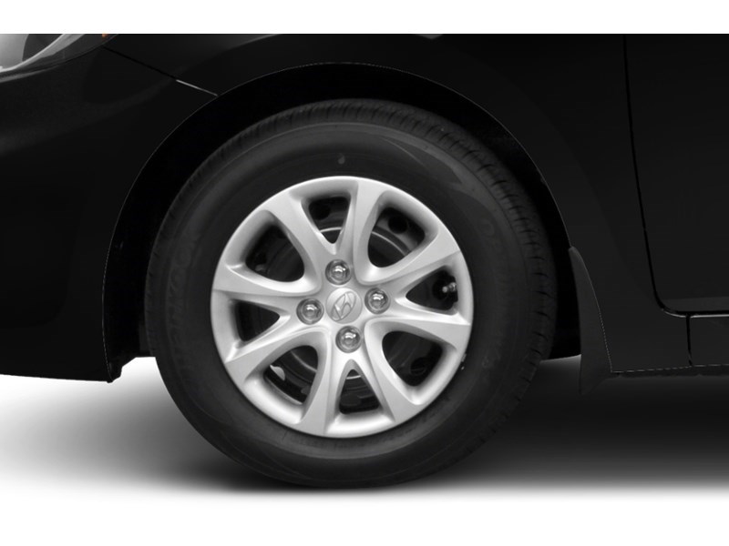 2013 Hyundai Accent 4dr Sdn Man GL *Ltd Avail* Exterior Shot 5