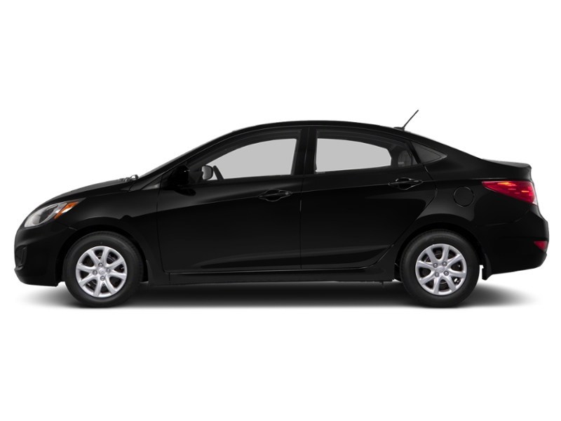 2013 Hyundai Accent 4dr Sdn Auto GL Exterior Shot 11