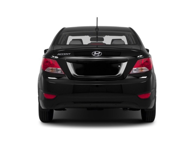 2013 Hyundai Accent 4dr Sdn Auto GL Exterior Shot 13