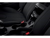 2015 Hyundai Veloster 3dr Cpe Man Interior Shot 8