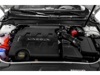 2014 Lincoln MKZ 4dr Sdn FWD Exterior Shot 3