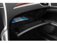 2014 Lincoln MKZ 4dr Sdn FWD Interior Shot 4