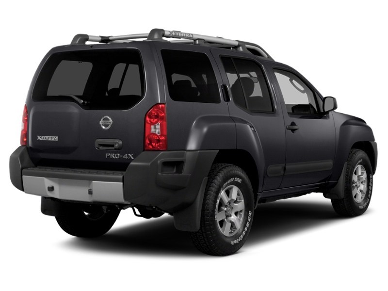 2015 Nissan Xterra 4WD 4dr Auto PRO-4X Exterior Shot 2