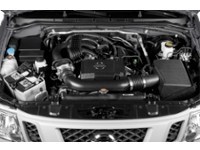 2015 Nissan Xterra 4WD 4dr Auto PRO-4X Exterior Shot 3