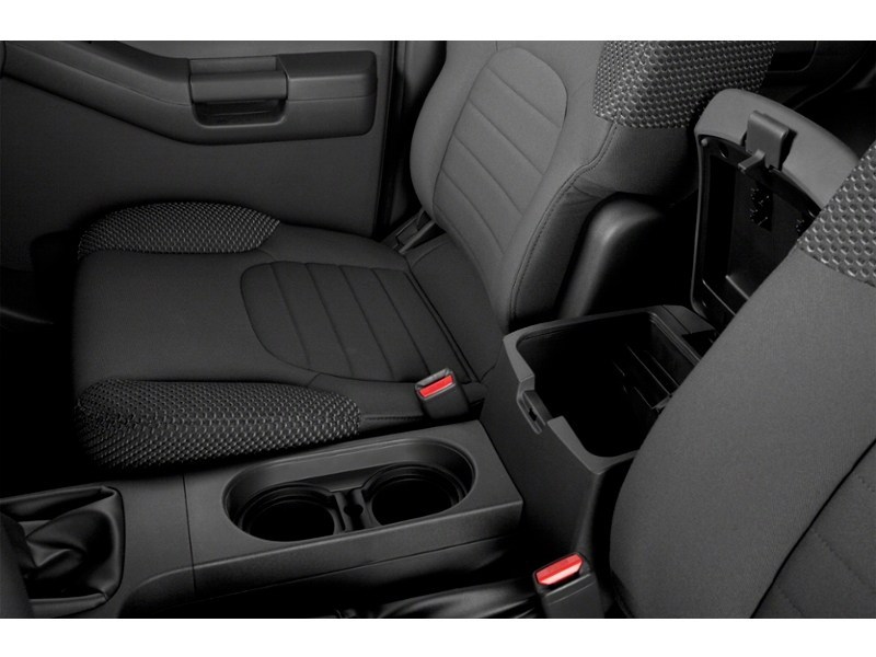 2015 Nissan Xterra 4WD 4dr Auto PRO-4X Interior Shot 8