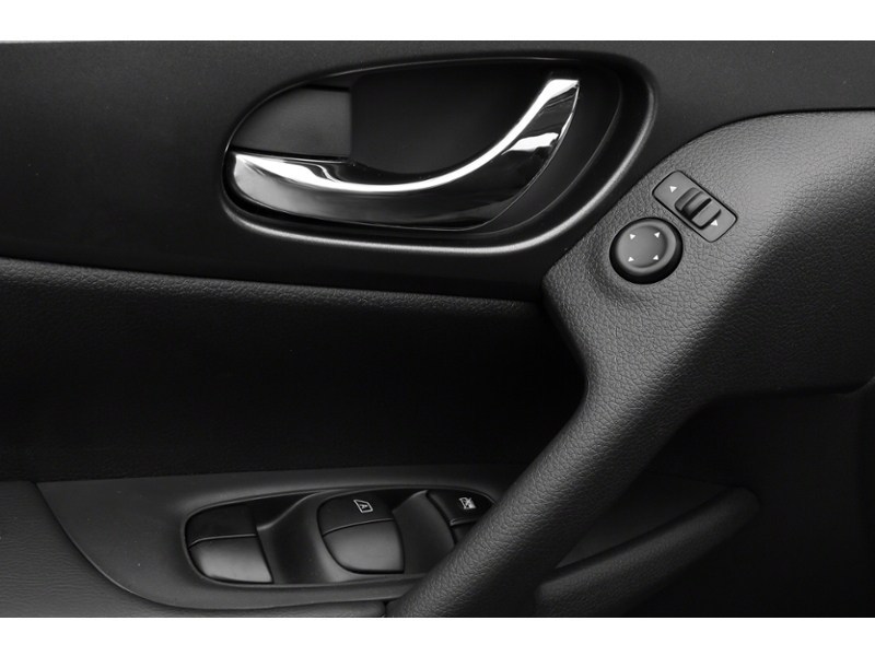 2014 Nissan Rogue AWD 4dr SL Exterior Shot 14