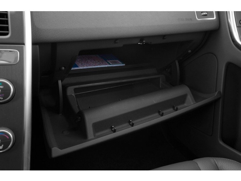 2016 Volvo XC60 AWD 5dr T5 Special Edition Premier Interior Shot 4