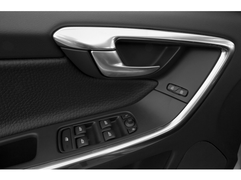 2016 Volvo XC60 AWD 5dr T5 Special Edition Premier Exterior Shot 14