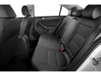 2014 Volkswagen Jetta 4dr 1.8 TSI Auto Highline Interior Shot 5
