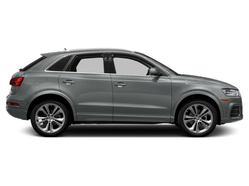 2018 Audi Q3 2.0 TFSI quattro Progressiv Tiptronic Exterior Shot 11