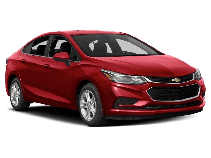 2017 Chevrolet Cruze 4dr Sdn 1.4L LT w/1SD Exterior Shot 9